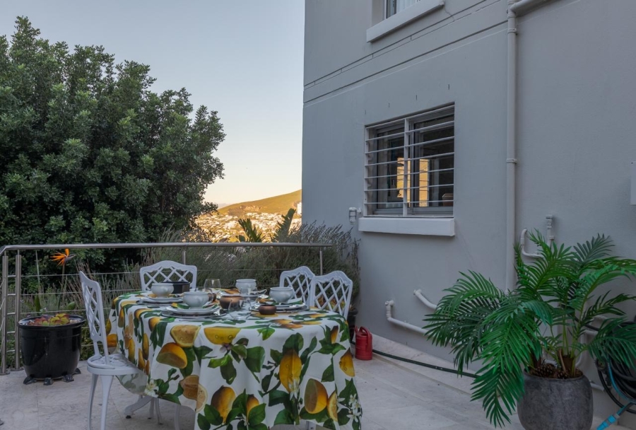 3 Bedroom Property for Sale in Higgovale Western Cape